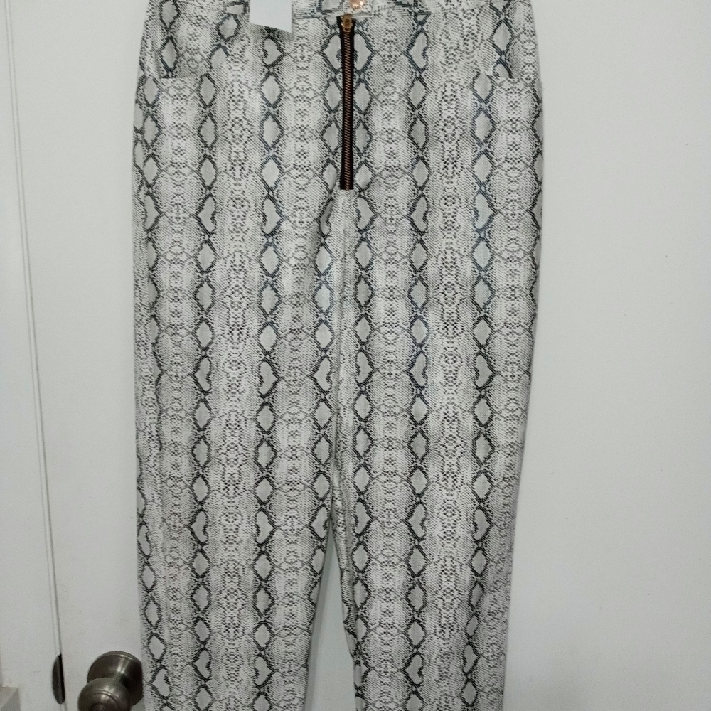 Pretty Little Thing Snake Skin Pattern Faux Leather Zip Up Pants